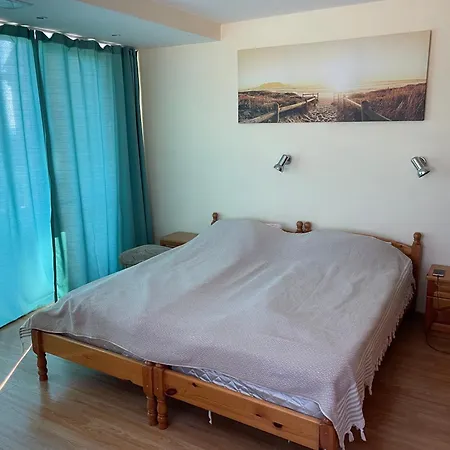 Apartment Laguna Sunset Appatments, Sea And Mountain View *