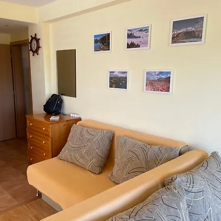 Апартамент Laguna Sunset Appatments, Sea And Mountain View Приморско